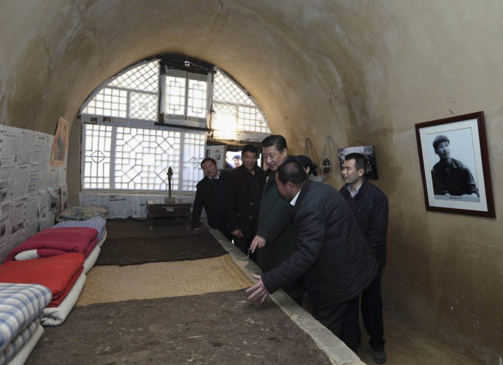 Liangjiahe: Xi Jinping kehrt 2015 zurück an den Ort seiner Verbannung. Sein Aufstieg in der Partei sowie seine Ziele waren überraschend.