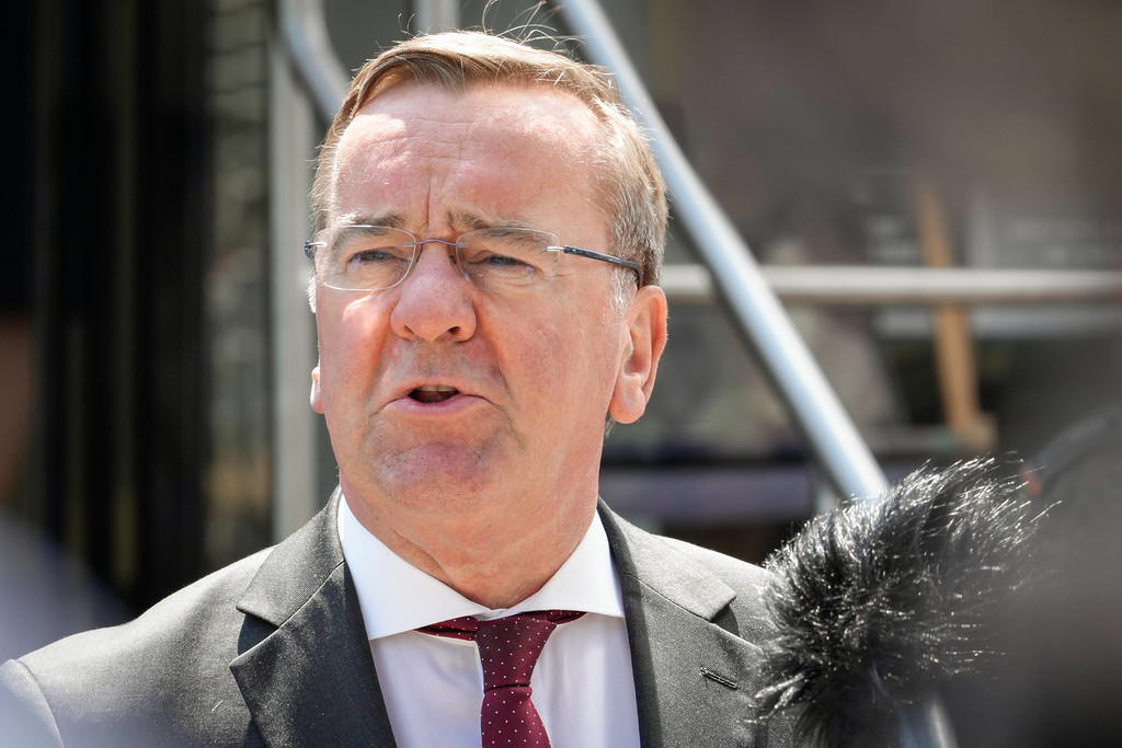 Fordert einen umgehenden Stopp der Anwerbung von Piloten: Der deutsche Verteidigungsminister Boris Pistorius.